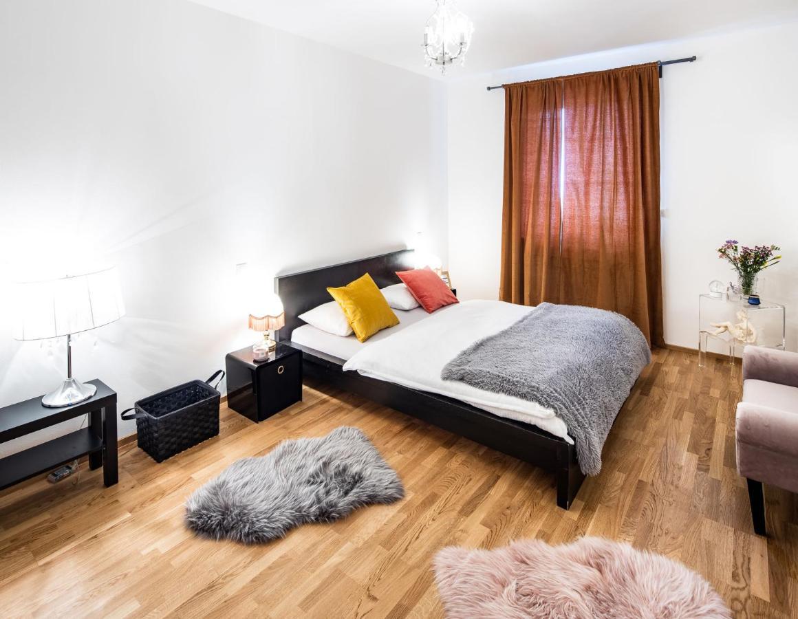 Silvie Apartments - Zlate Terasy Όλομουτς Εξωτερικό φωτογραφία