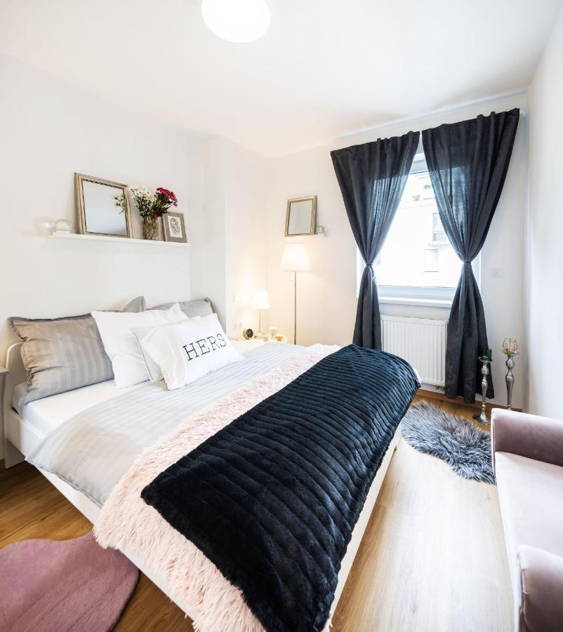Silvie Apartments - Zlate Terasy Όλομουτς Εξωτερικό φωτογραφία