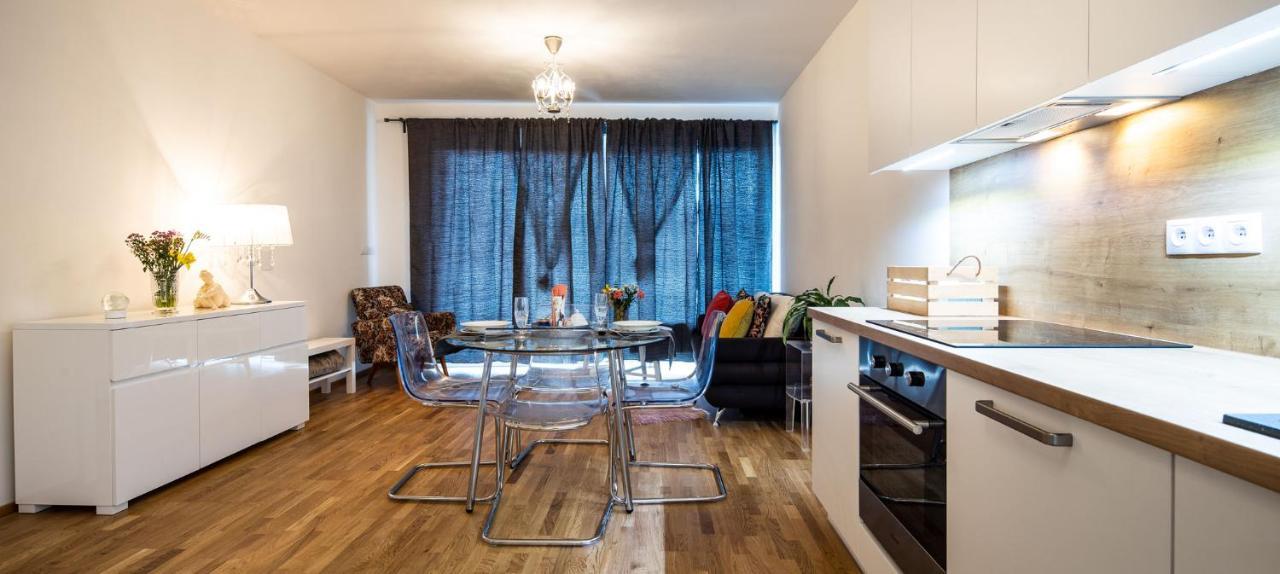 Silvie Apartments - Zlate Terasy Όλομουτς Εξωτερικό φωτογραφία